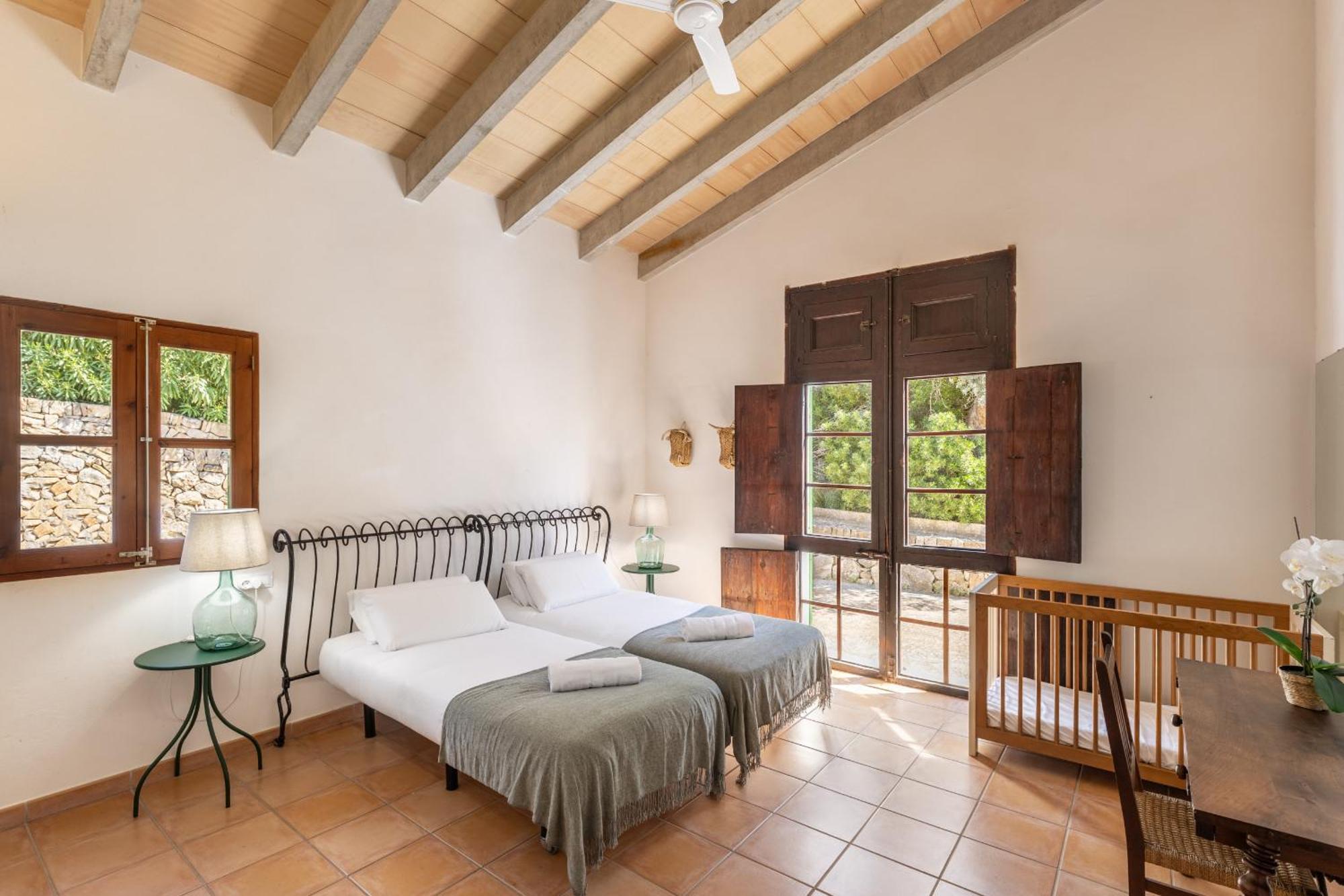Son Llarg, Estallencs Villa